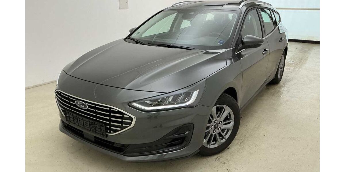 Ford Focus 11.590 km 24.450 &euro; Petershagen 32469