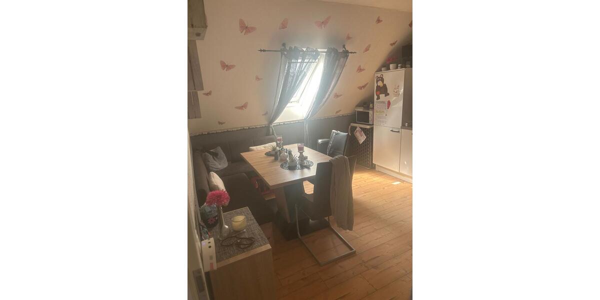 Dachgeschoßwohnung Südbrookmerland - 4 Zimmer, 90 m&sup2;, 1.100&euro; | Angebot:26222888