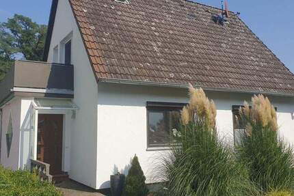 Modernisiertes Einfamilienhaus mit großem Garten 4 zimmer