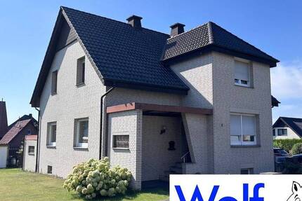 VERKAUFT !! Großzügiges 1-2-Familienhaus in schöner Lage - Inklusive einem möglichem Bauplatz 7 zimmer