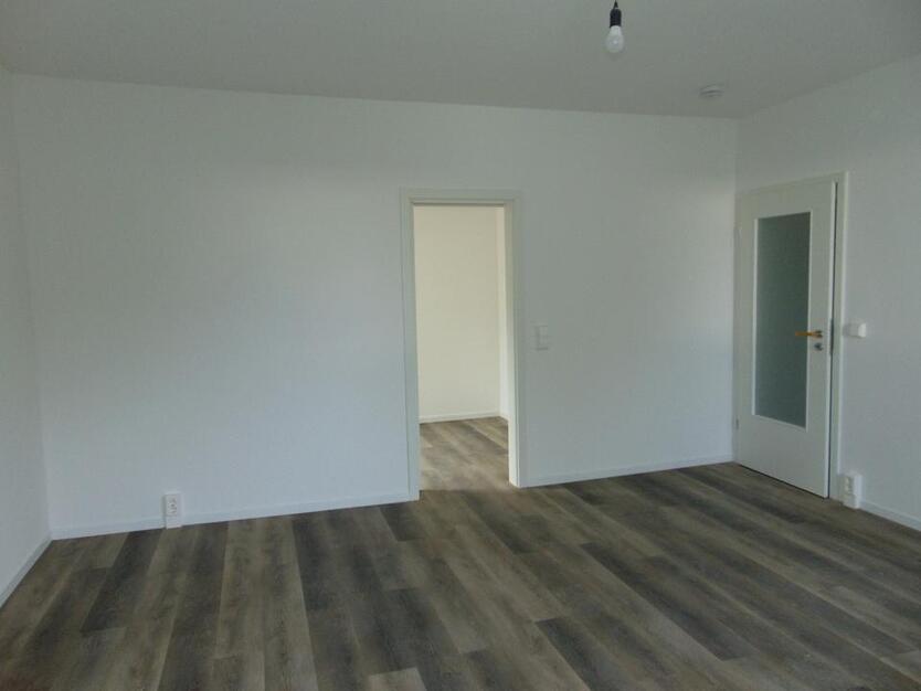 Große 3-Raum-Wohnung in Stralsund zimmer
