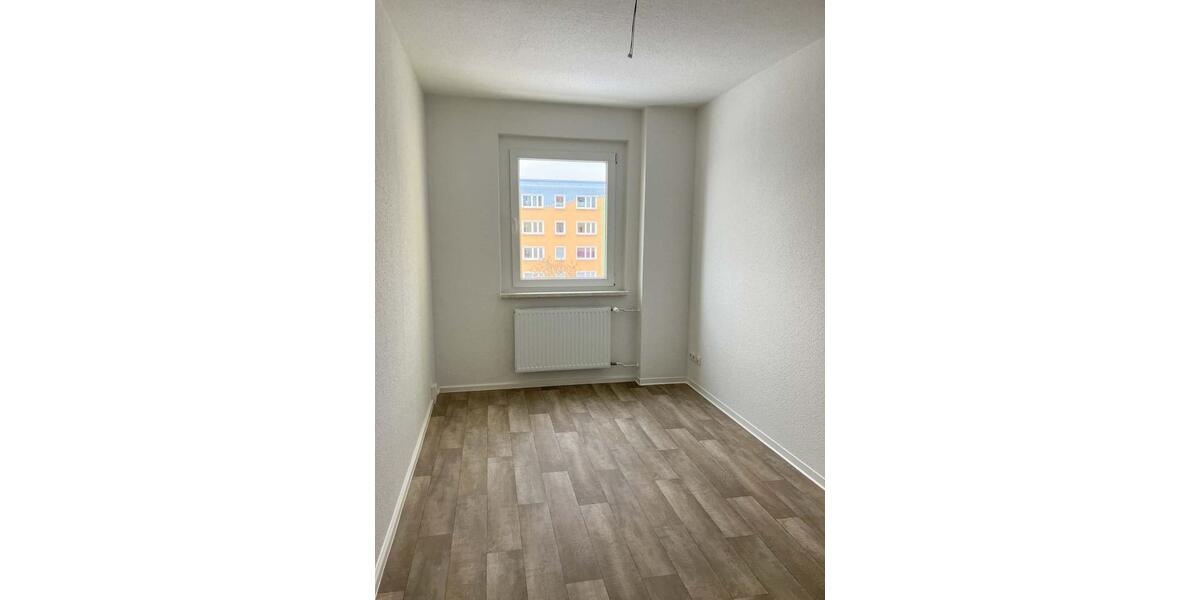 Etagenwohnung Zschopau - 6 Zimmer, 126 m&sup2;, 844&euro; | Angebot:24625039