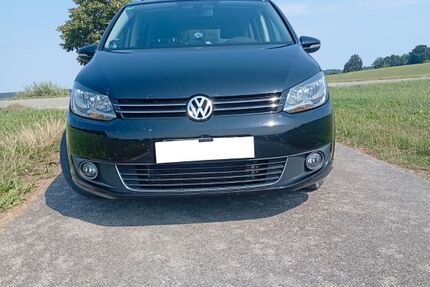VW Touran 98.500 km 9.900 &euro; Walkertshofen 86877