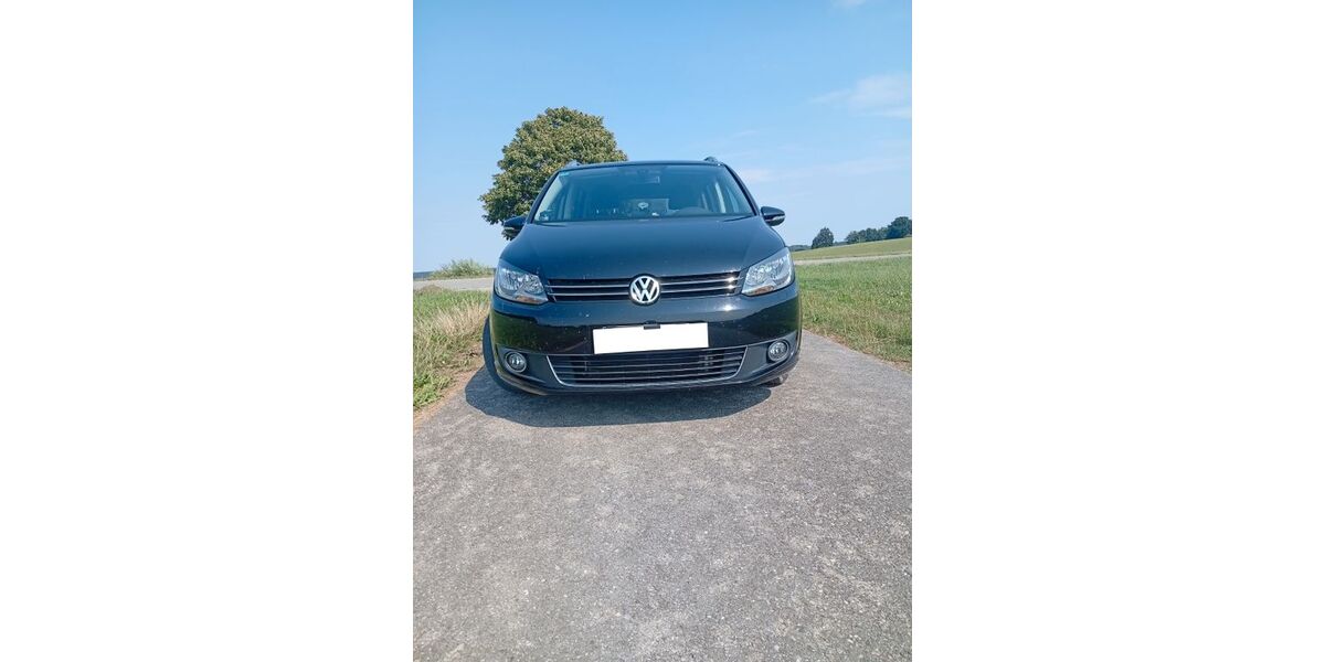VW Touran 98.500 km 9.900 &euro; Walkertshofen 86877