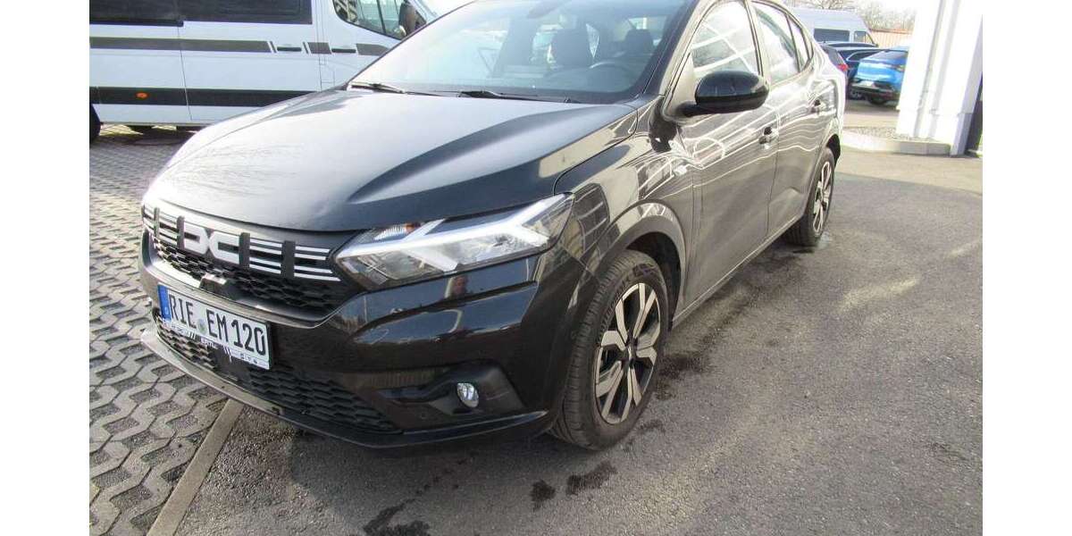 Dacia Logan 9.500 km 19.390 &euro; Riesa 01587