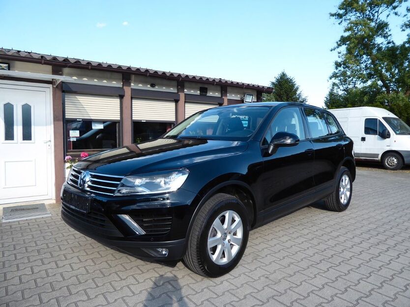 VW Touareg 172.000 km 17.980 € Weißwasser 02943
