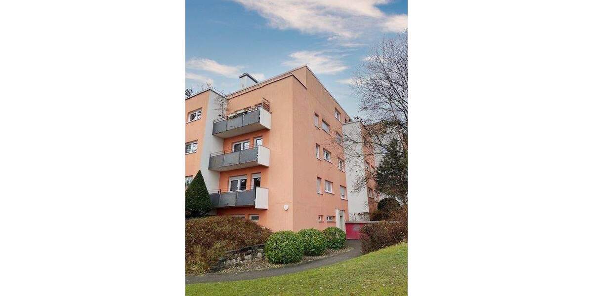 Dachterrassenwohnung! Gepflegte 3-Zimmer-Wohnung großzügiger Dachterrasse in Krailling 3 zimmer