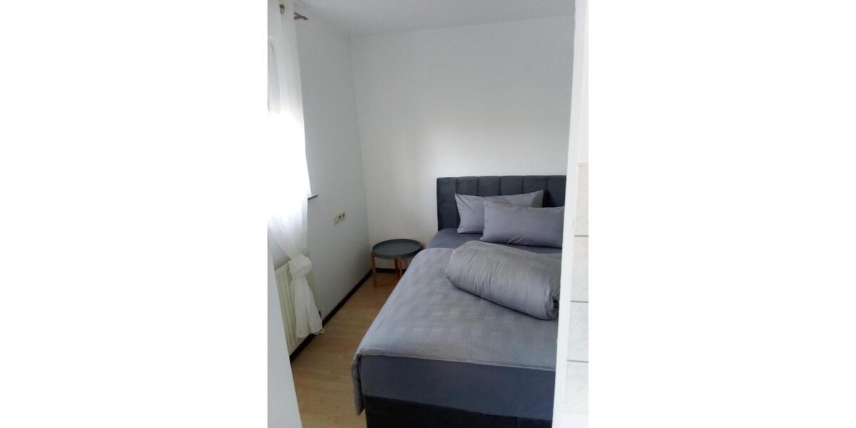 Erdgeschoßwohnung Metzingen - 1.5 Zimmer, 42 m&sup2;, 900&euro; | Angebot:26312690