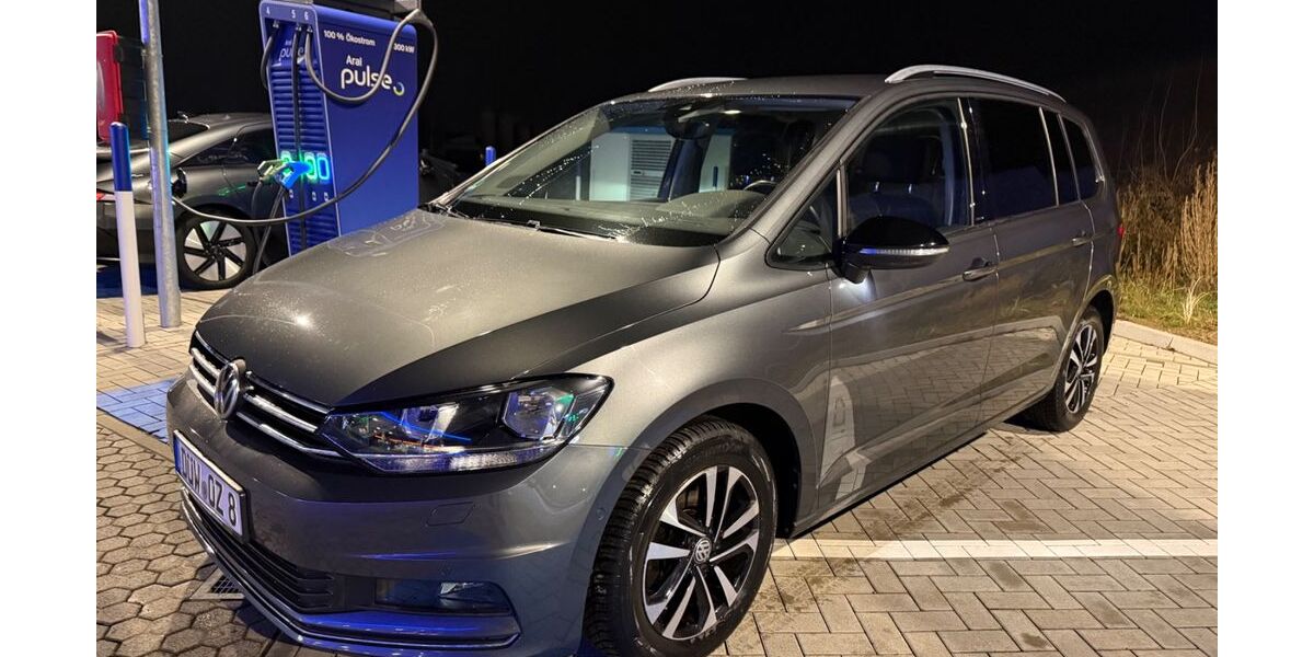 VW Touran 59.000 km 18.490 &euro; Gerolsheim 67229