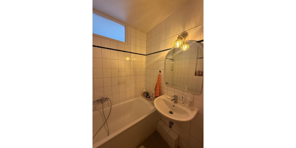 Mehrfamilienhaus, Wohnhaus Ahrensburg - 2.5 Zimmer, 69 m&sup2;, 1.400&euro; | Angebot:26213188
