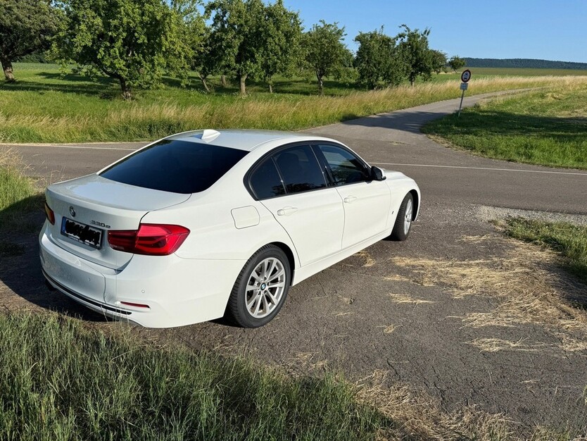 BMW 330 83.170 km 17.500 € Böbingen 86399