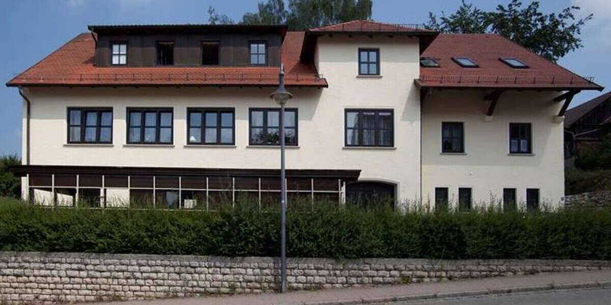 Einfamilienhaus Rottenburg an der Laaber - 18 Zimmer, 510 m&sup2;, 1.290.000&euro; | Angebot:25401038
