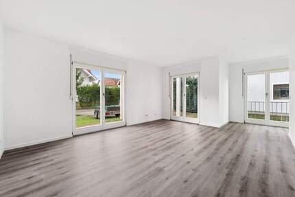 Bezugsfreie und renovierte Wohnung mit zwei Terrassen und Einbauküche 1 zimmer