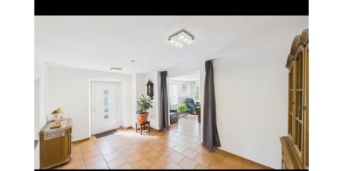 Bauernhaus, Landhaus Schönecken - 10 Zimmer, 220 m&sup2;, 498.000&euro; | Angebot:26414444