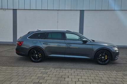 Skoda Superb 113.000 km 18.900 &euro; Hüfingen 78183