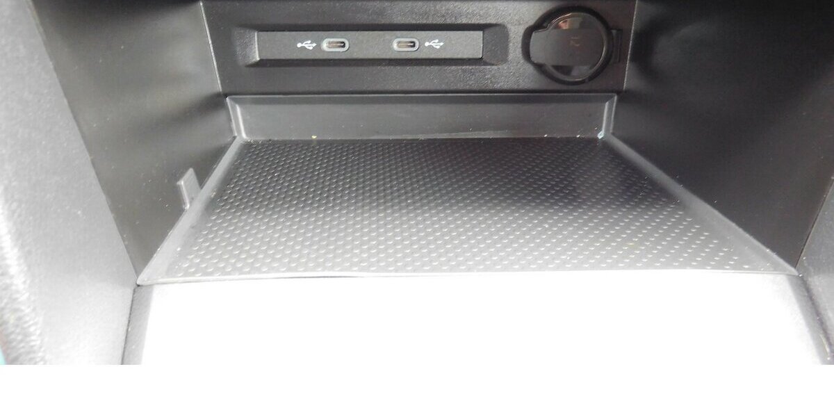 VW Tiguan Allspace 1.5 TSI Life 7 Sitze Navi DSG 27.500 km 29.390 &euro; Vordorf 38533