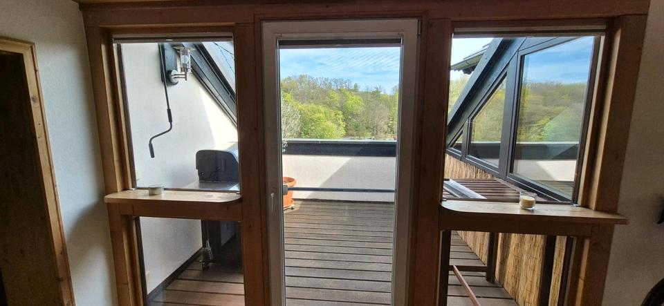 Dachgeschoßwohnung Saalfeld (Saale) - 4 Zimmer, 110 m&sup2;, 750&euro; | Angebot:26327528