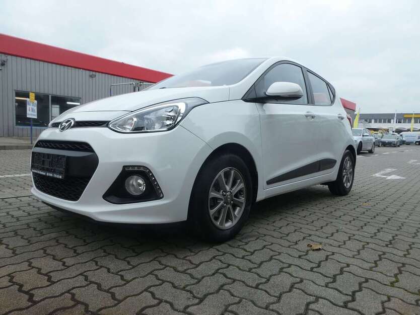Hyundai i10 26.698 km 11.780 € Mannheim 68305