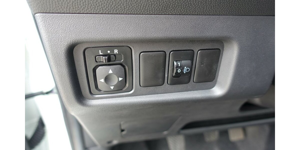 Mitsubishi Space Star Select+ Kamera Alu WR Sitzh. DAB 1. Han 21.600 km 12.950 &euro; Neumarkt/OPf 92318