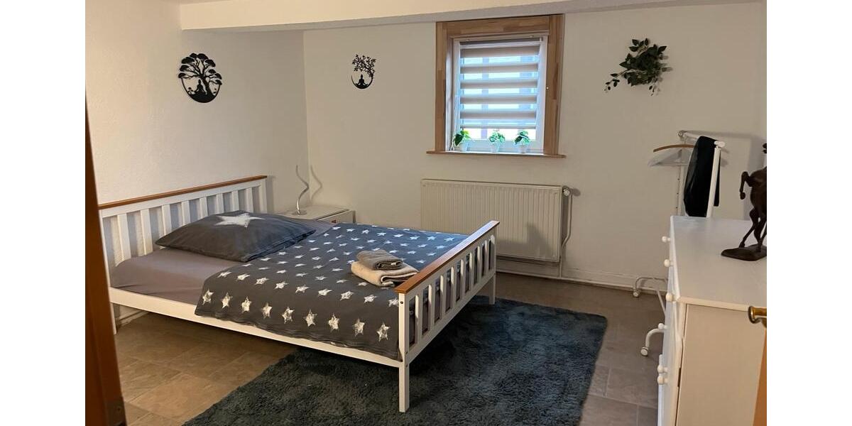 Einfamilienhaus Salzgitter Ortschaft Südost - 1 Zimmer, 145 m&sup2;, 2.200&euro; | Angebot:24653462