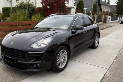 Porsche Macan 169.000 km 28.890 € Berlin 10178
