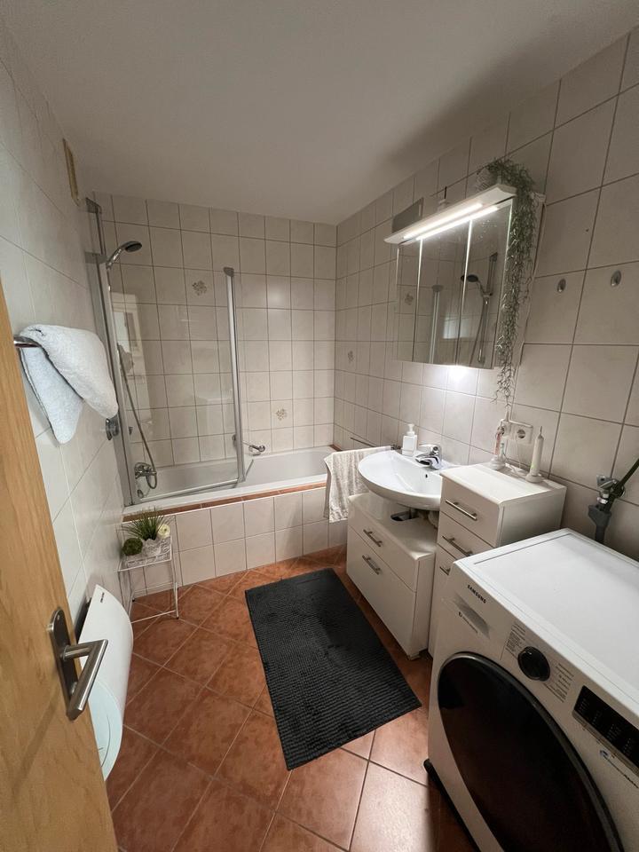 Schöne 3,5 Zimmer Eigentumswohnung mit 2 Balkonen