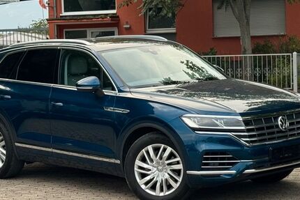 VW Touareg 165.700 km 29.700 &euro; Frankfurt am Main 65933