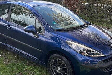 Peugeot 207 120.000 km 1.900 &euro; Callenberg 09337