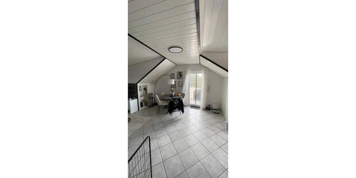 Dachgeschoßwohnung Giengen an der Brenz - 3 Zimmer, 80 m&sup2;, 950&euro; | Angebot:26286481