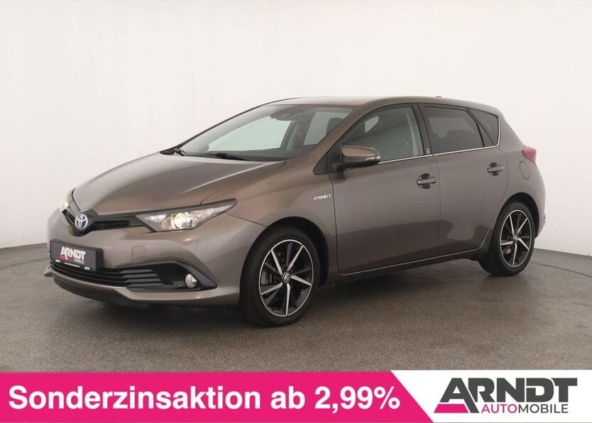 Toyota Auris 88.500 km 14.884 € Düsseldorf 40233