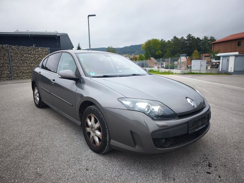 Renault Laguna 180.015 km 3.100 € Nürnberg 90471