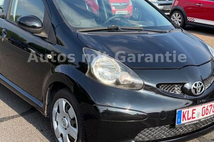 Toyota Aygo (X) 167.000 km 2.499 &euro; Geldern 47608
