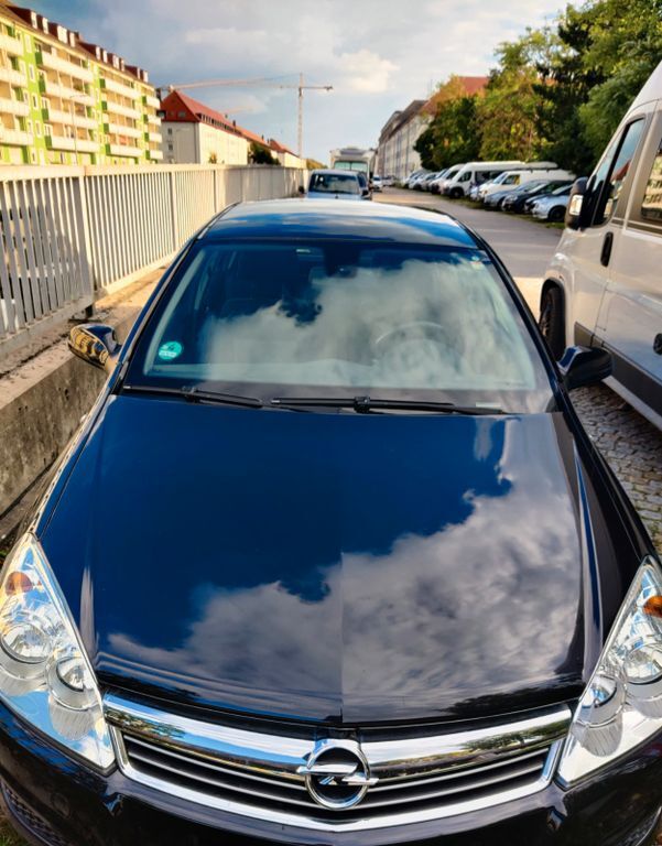 Opel Astra 205.900 km 2.895 € München 81547