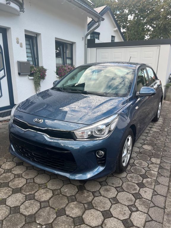 Kia Rio 46.800 km 13.999 € Paderborn 33100