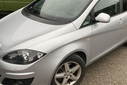 Seat Altea 85.800 km 6.990 &euro; Lenggries,Fleck 83661