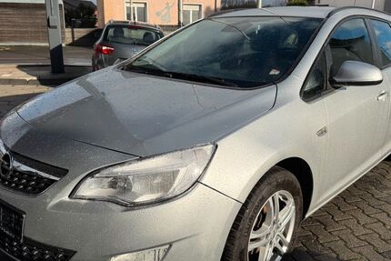 Opel Astra 188.000 km 3.399 € Elz 65604