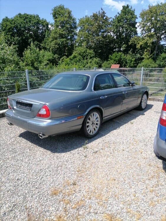 Jaguar XJ8 290.000 km 7.000 € Lauda-Königshofen 97922