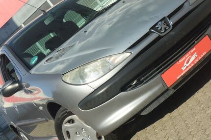 Peugeot 206 198.000 km 1.500 &euro; Freiburg 79111