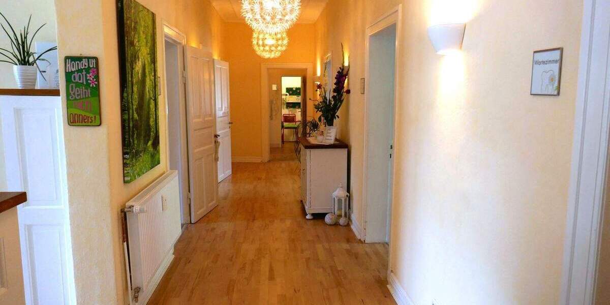 Wunderschöne Paxis in hervorragender Lage 8 zimmer