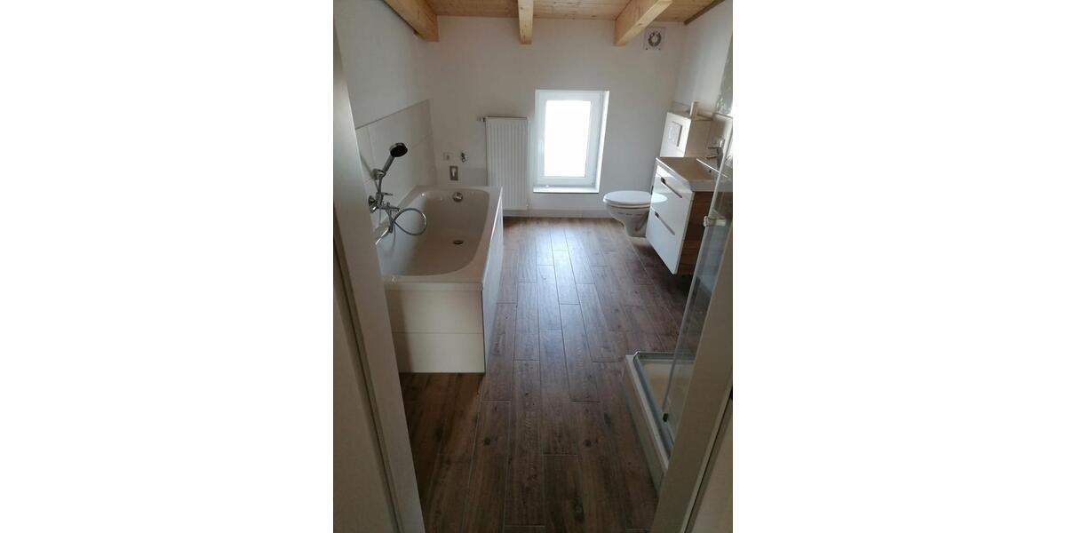 Dachgeschoßwohnung Güstrow - 3 Zimmer, 98 m&sup2;, 930&euro; | Angebot:25440690