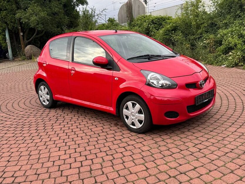 Aygo (X)