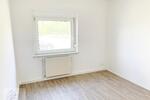***EINZIEHEN & WOHLFÜHLEN*** Helle, schicke 3-RaumWohnung mit Tageslichtbad und Wanne zu vermieten