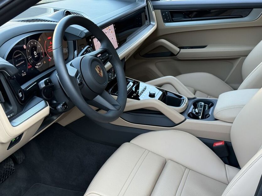 Porsche Cayenne 7.900 km 115.790 € Frechen (bei Köln) 50226