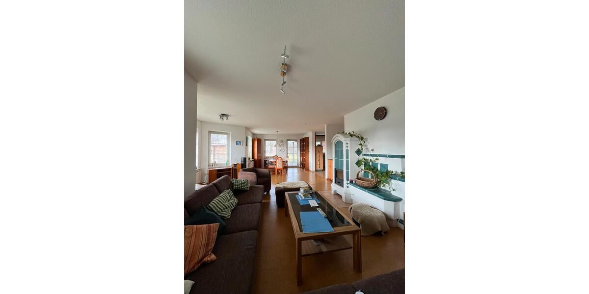 Einfamilienhaus Heide - 6 Zimmer, 180 m&sup2;, 1.800&euro; | Angebot:25407964