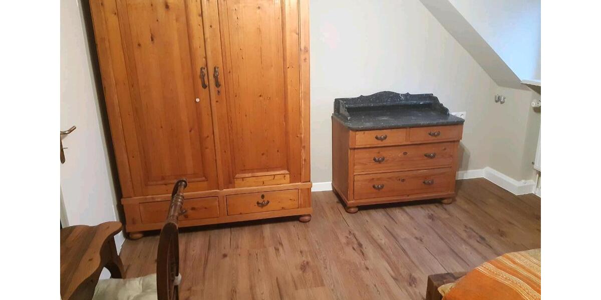 Dachgeschoßwohnung Bonn Bad Godesberg - 3 Zimmer, 63 m&sup2;, 830&euro; | Angebot:24851501