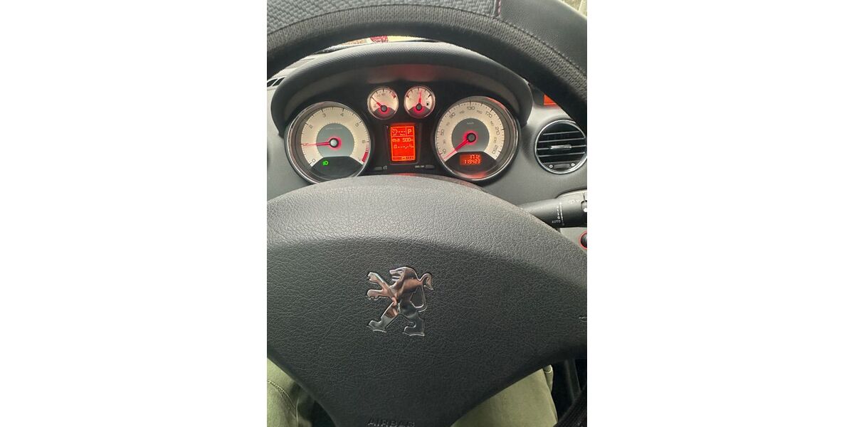 Peugeot 308 120.000 km 4.650 € München 81677