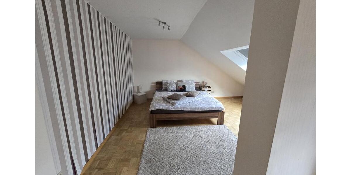 Dachgeschoßwohnung Bovenden - 3 Zimmer, 72 m&sup2;, 620&euro; | Angebot:26323266