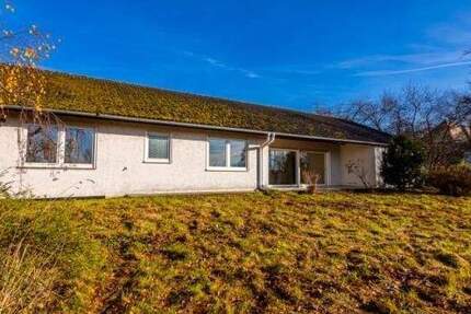 Träume entwickeln! 215qm Bungalow mit großem Grundstückspaket! 9 zimmer