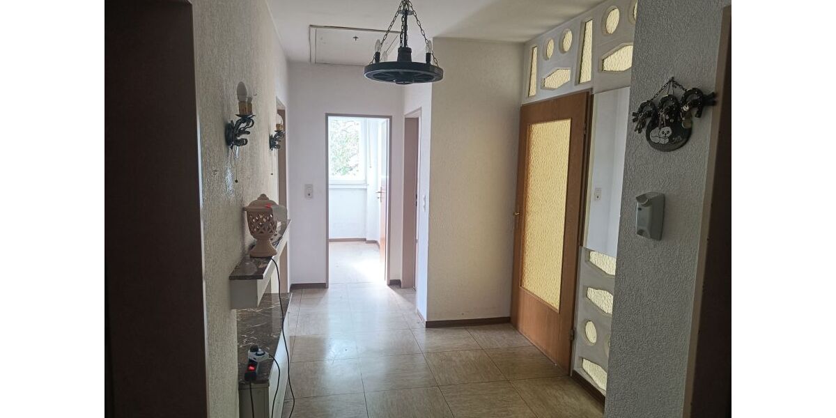 Provisionsfrei* Freistehendes Einfamilienhaus auf 650 m² Grundstück in ruhiger 30er-Zone - Einfamilienhaus Heiligenroth | Angebot:27129573