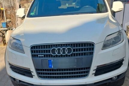 Audi Q7 234.000 km 7.900 &euro; Zwickau 08062